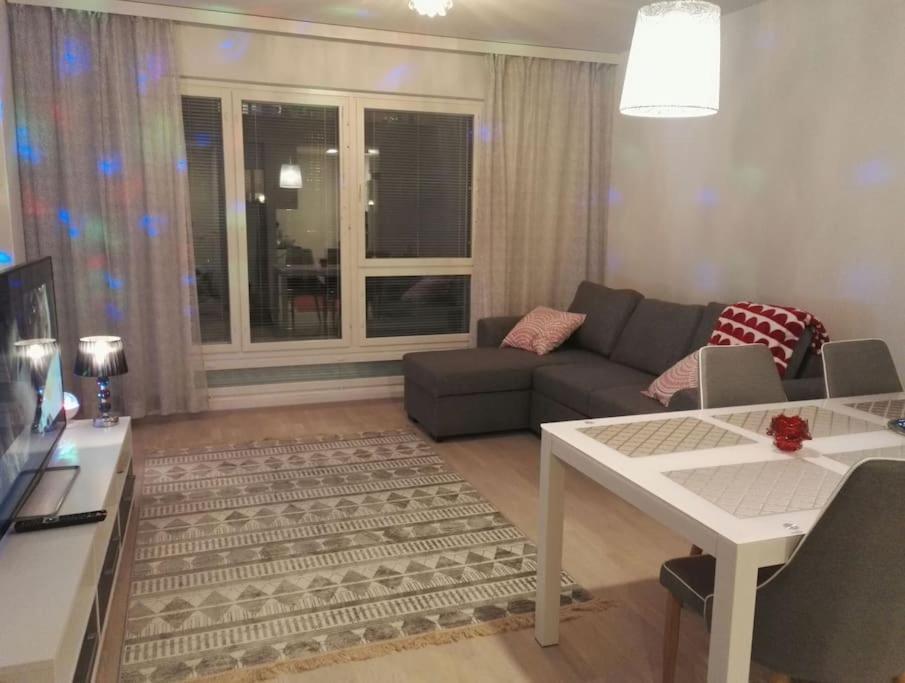 Uusi Tilava Kaksio Jyvaskylan Ydinkeskustassa 53 M2 Apartment ภายนอก รูปภาพ